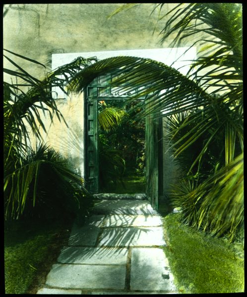 071 Mrs Alfred G. Kay, Palm Beach