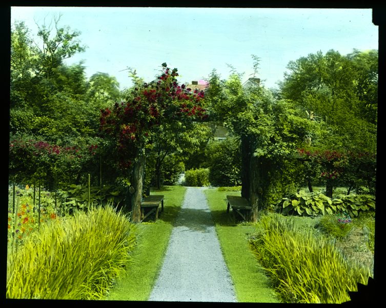 158 Mrs Tracy W. Guthrie, Allegheny Garden Club